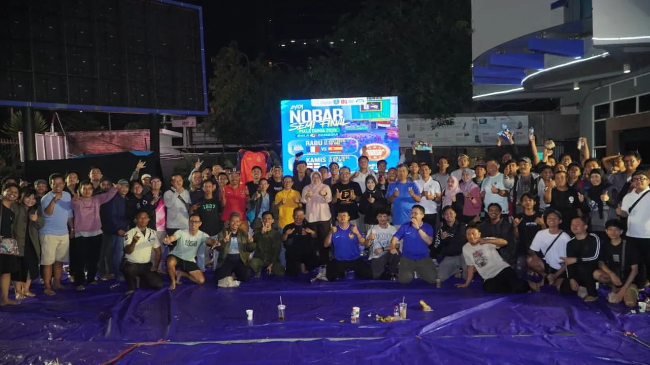 Diskominfo Jatim Gelar Nobar Piala Dunia 2026, Hibur Masyarakat Sekaligus Dukung UMKMUB